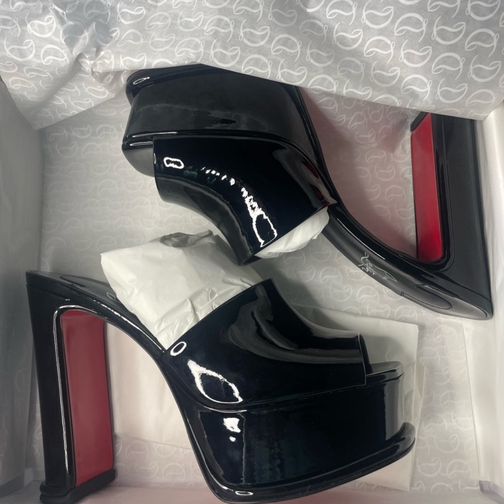 *NOT FOR SALE* LOOKING FOR THESE